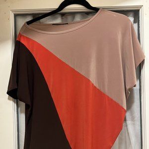 Asymmetrical shirt, 95% rayon, 5% spandex